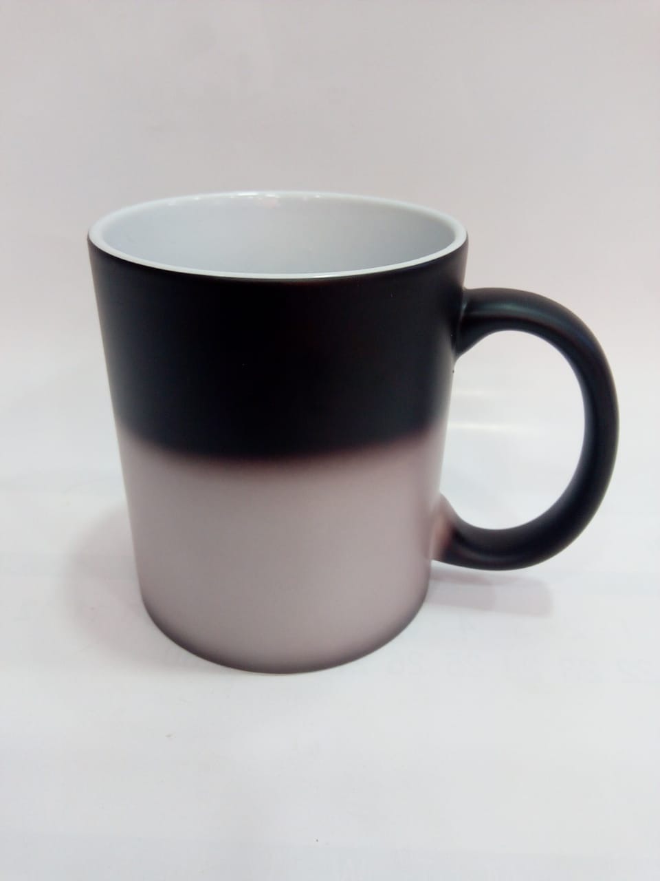 magic-mug-001a.jpg Magic Mug – Color Changing Heat Reveal Coffee Mug - Image 1